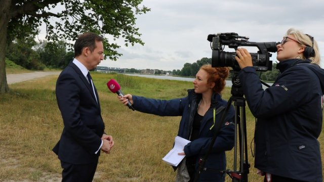 Rheinbrücke/Wörth: Statementvon Volker Wissing für 17:30 SAT.1 Live