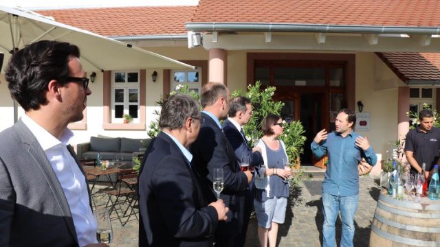 Schloss Janson: Am Abend besuchten wir das Schlossgut Janson in Bockenheim an der Weinstraße.