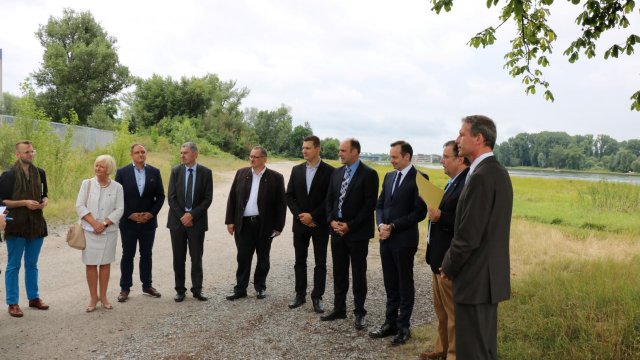 Rheinbrücke/Wörth: Am Standort der geplanten zweiten Brücke