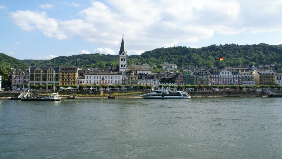 Blick über den Rhein auf Boppard