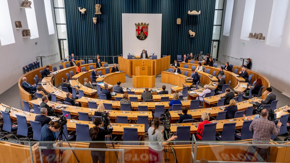 Corona-Sondersitzung des Landtags