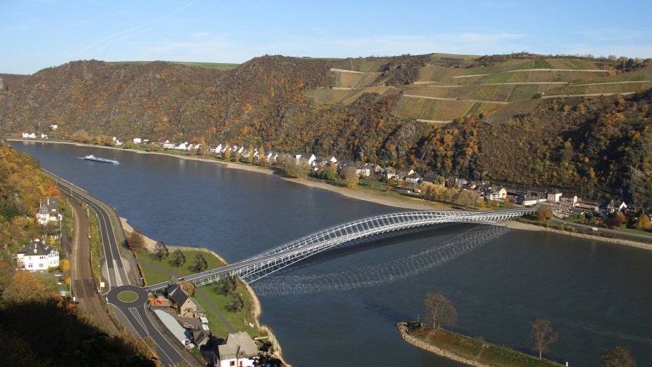 Symbolbild: Entwurf einer Mittelrheinbrücke