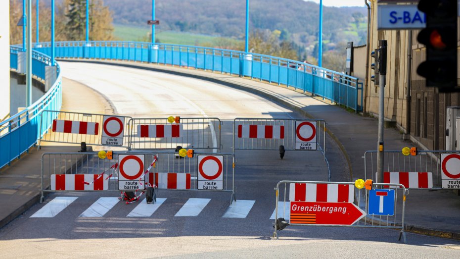 Symbolbild: Geschlossene Grenze zwischen Deutschland und Frankreich während der Corona-Pandemie