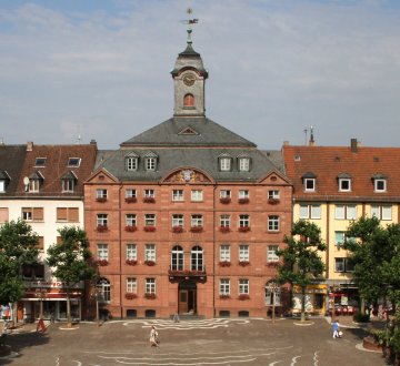 Symbolbild: Altes Rathaus in Pirmasens